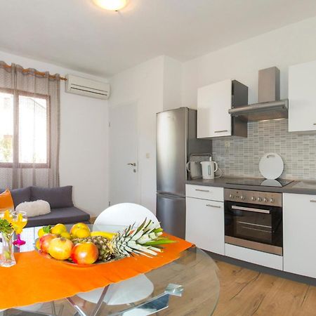 Great Located Family Apartments 玛里纳 外观 照片